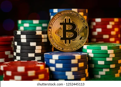 bitcoin-gold-coin-on-poker-260nw-1252445113